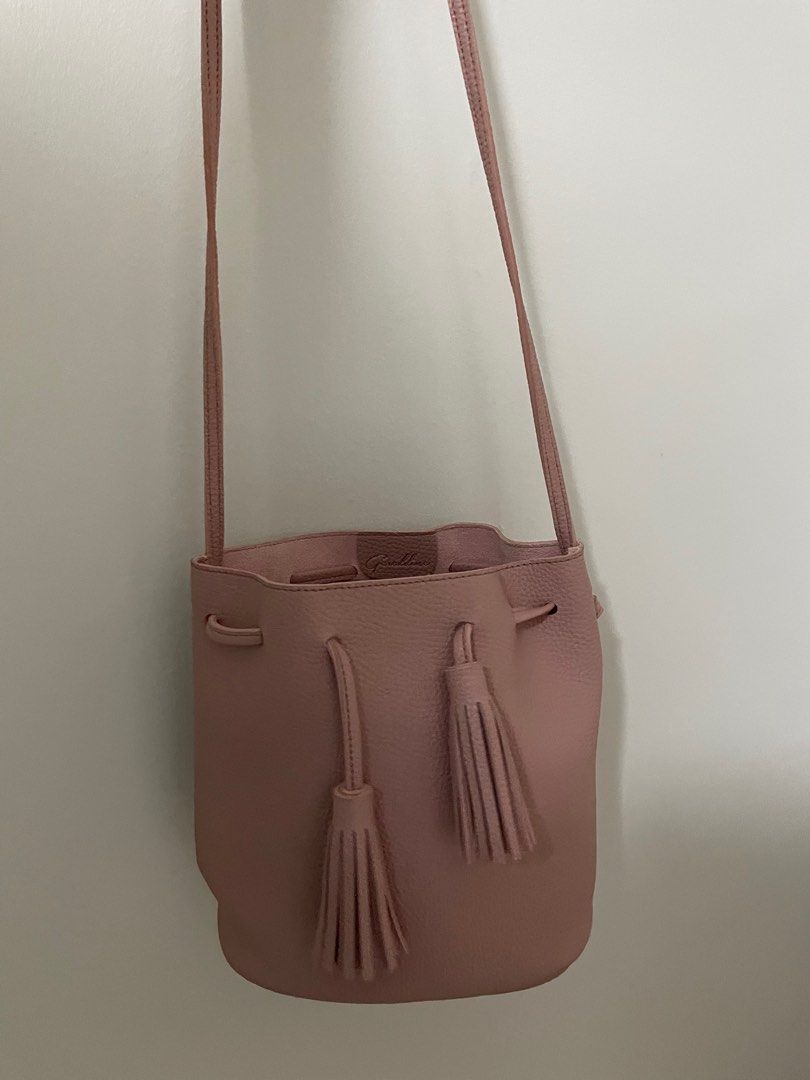 Aesther Ekme Sway Leather Bucket Bag (Ganache), Women's Fashion, Bags &  Wallets, Cross-body Bags on Carousell