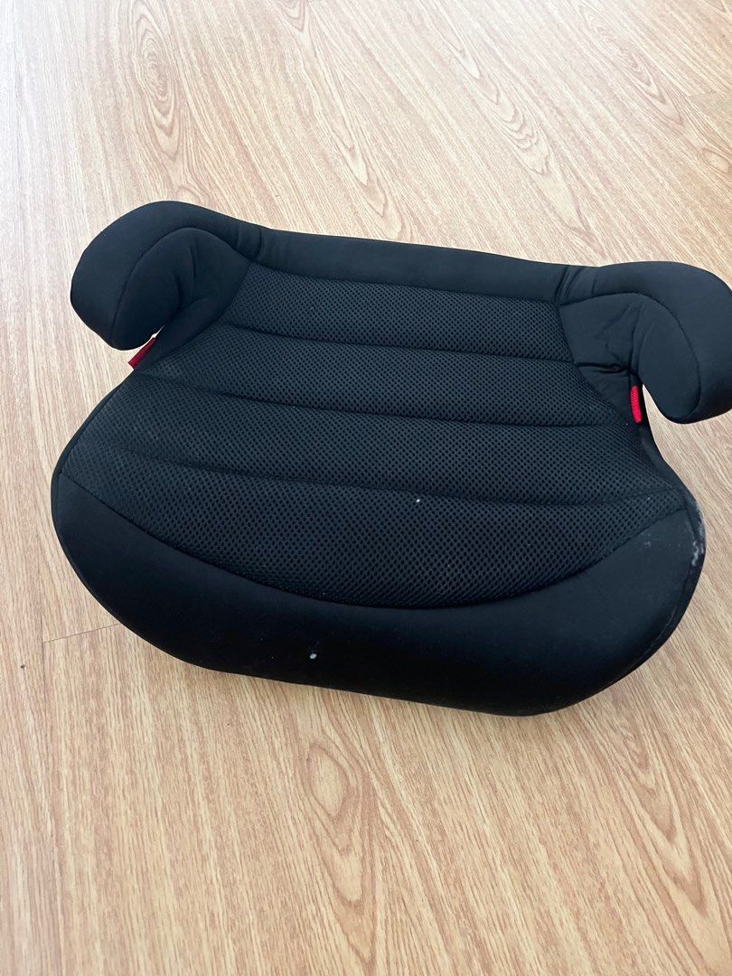 Car Booster (Category: Car Seats) located in Mandaluyong City. Submitted by cris333 (Listing ID 1263535422, Image 3). Description: .