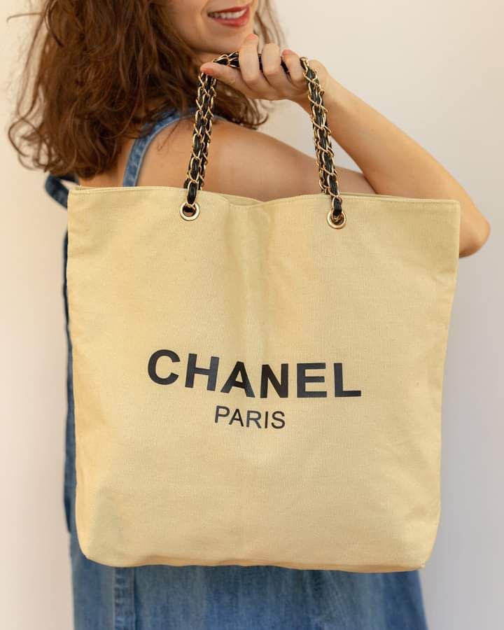 Chanel large hotsell shopping bag beige