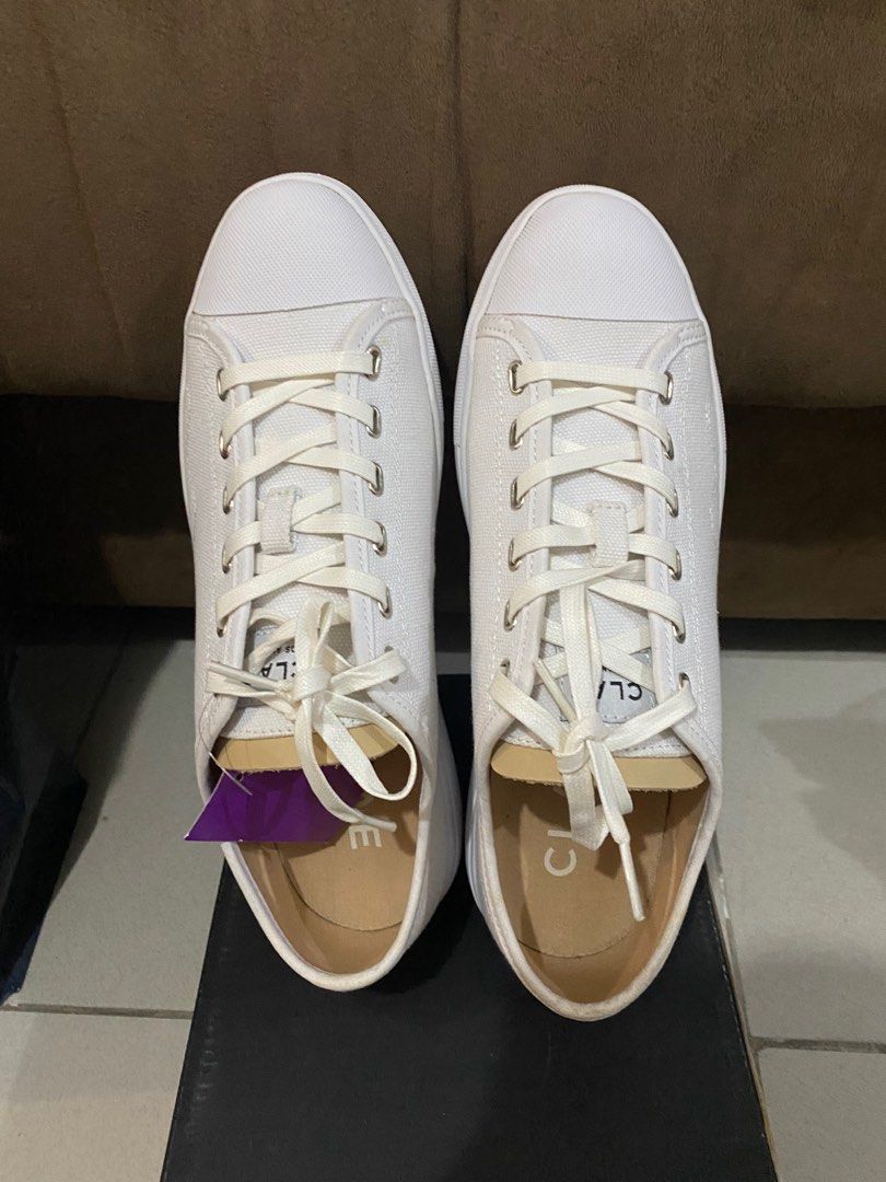 BNEW/Unworn CLAE White Sneakers (Category: Sneakers) located in Taguig. Submitted by vincedeclutters (Listing ID 1263622272, Image 3). Description: US Brand Clae | Brand new, comes with tag & box.