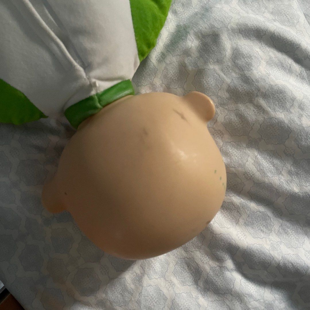 Cocomelon Roto Plush - Snack Time JJ Doll (Category: Plushies & Soft Toys) located in Dasmarinas. Submitted by mdmeds (Listing ID 1263617142, Image 2). Description: Preloved Bought at ₱1,499 Selling for only ₱750 Minimal flaws visible on the pictures, but it can still be removed .