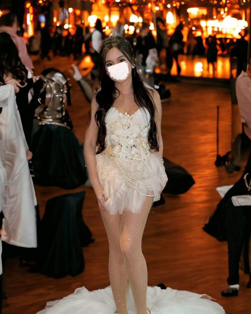 Custom Seashell Pearl Corset (XS-S) (Category: Sets or Coordinates) located in Manila. Submitted by designerarchives.ph (Listing ID 1263657406, Image 3). Description: Top is adjustable Comes with the tulle tutu skirt! Great for siren/mermaid halloween costume. .