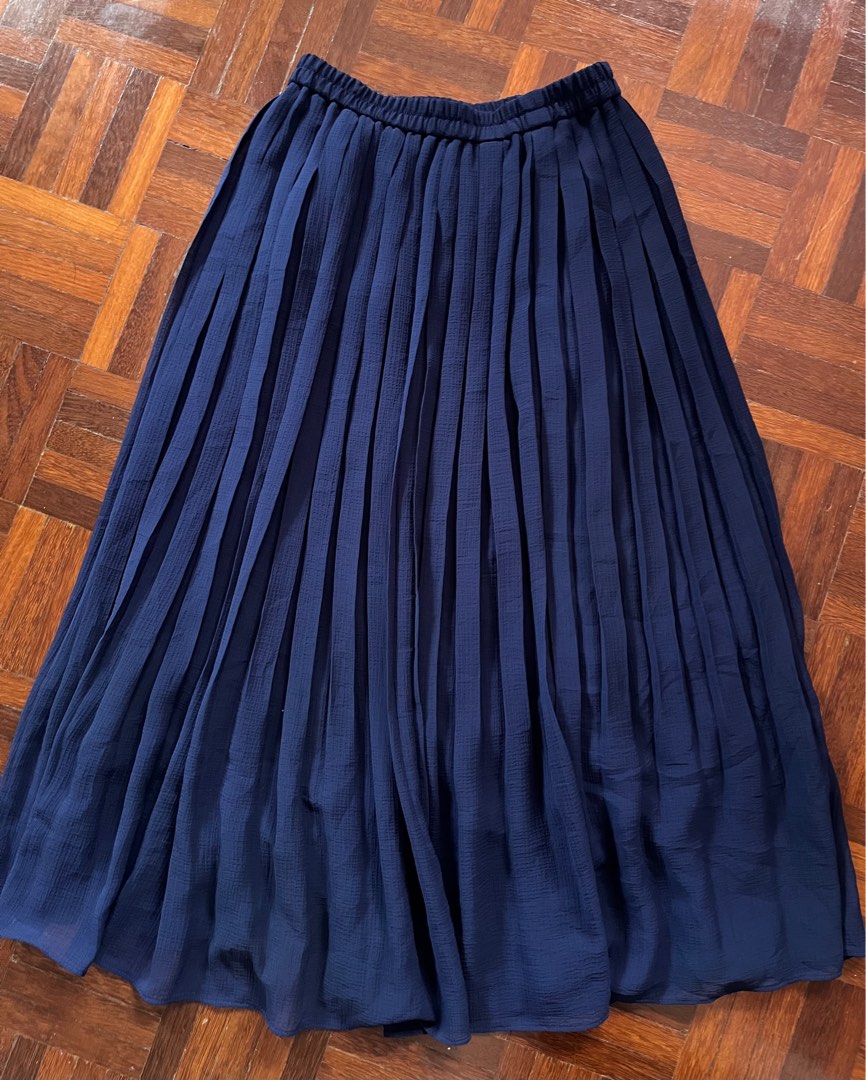 Dark navy blue pleated sale skirt