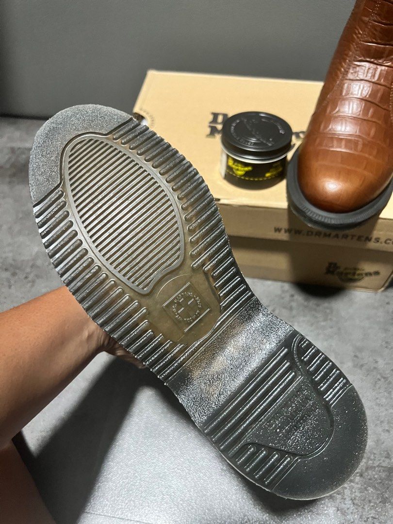 Dr martens store flora brown