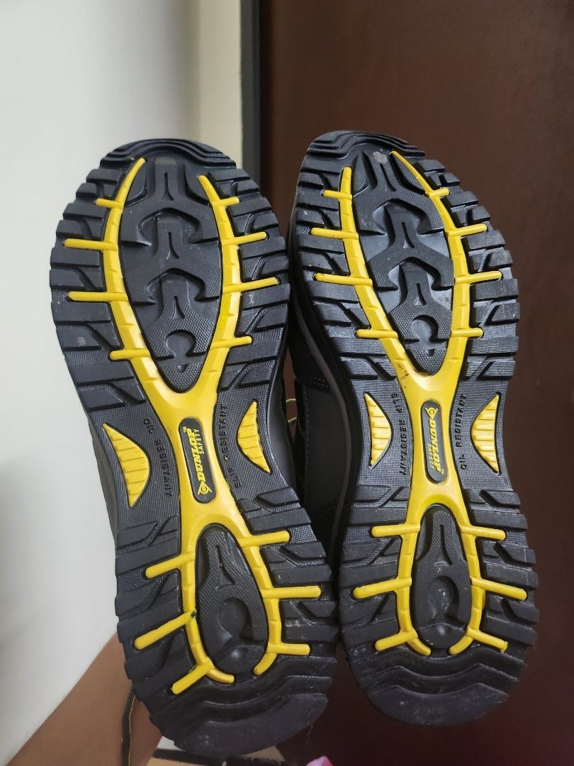 Dunlop walking boots deals