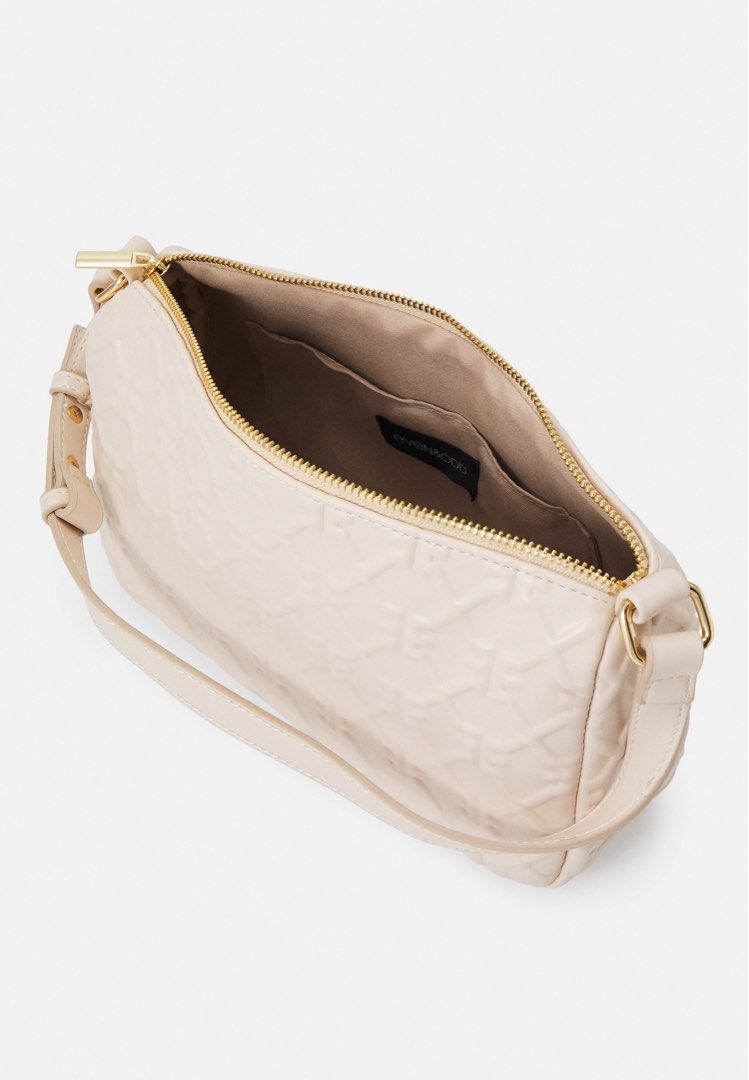 Even&odd tas sales
