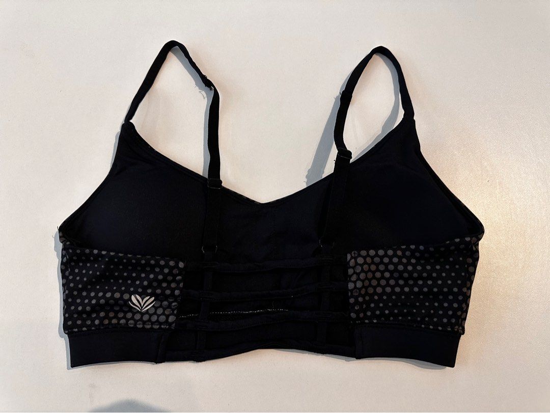 Forever 21 Sports Bra, Women's Fashion, Activewear on Carousell