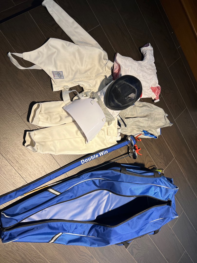 Full fencing gear for kid, Sports Equipment, Other Sports Equipment and