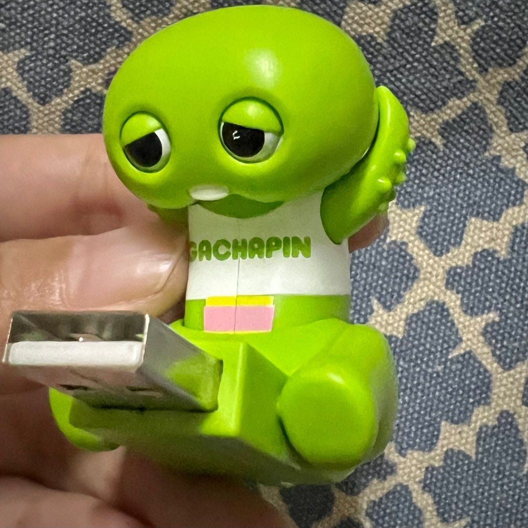 GACHAPIN DOES SIT-UPS (Category: Cardio & Fitness Machines) located in Manila. Submitted by tarbabe (Listing ID 1263698248, Image 2). Description: Gachapin does sit-ups when plugged on USB port. Ask for video.