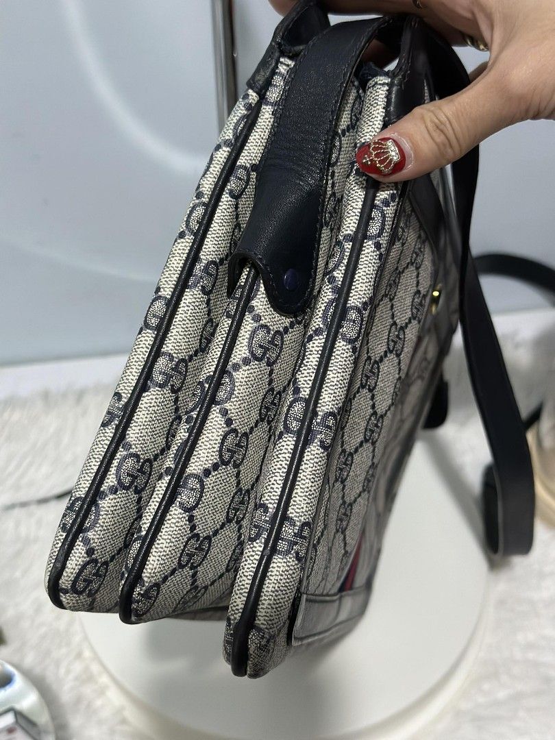 Gucci bag navy new arrivals