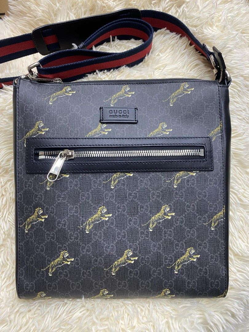 Gucci man bag tiger hotsell