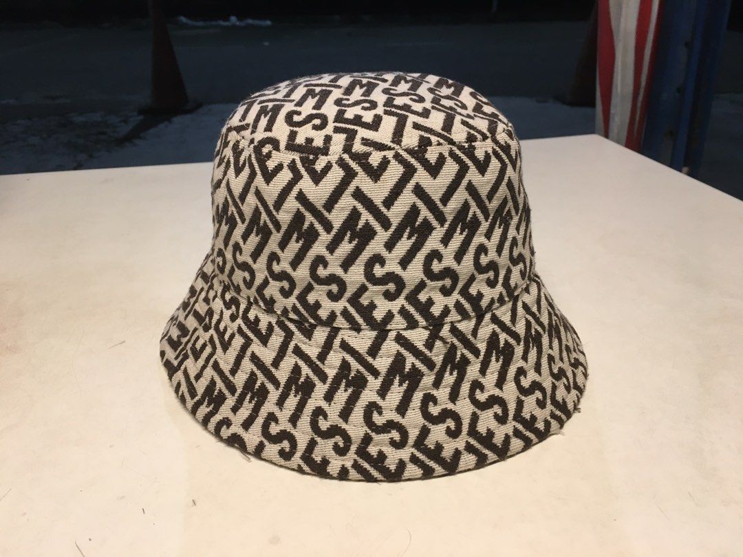 H & sales m bucket hat