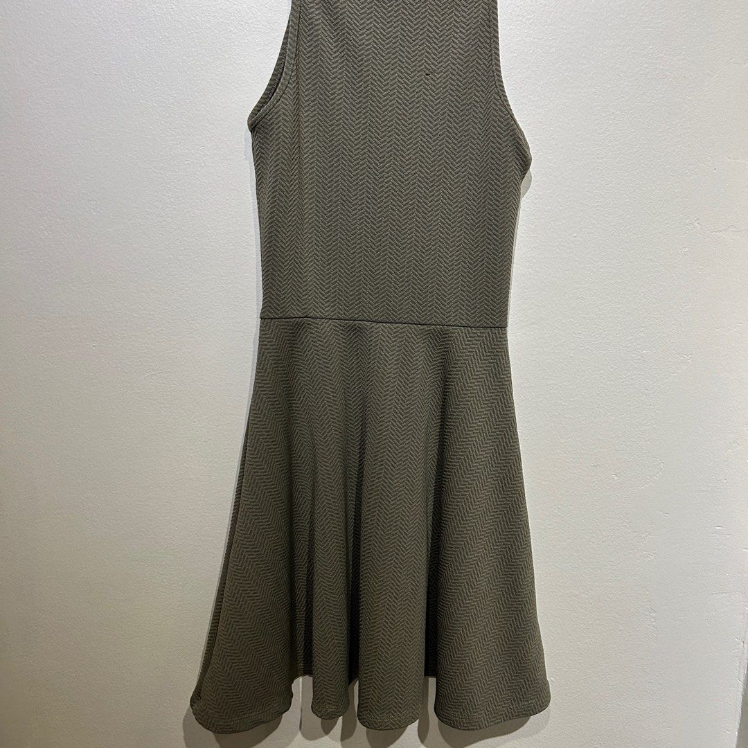 H&M Divided Green Dress, Women's Fashion, Dresses & Sets, Dresses on  Carousell