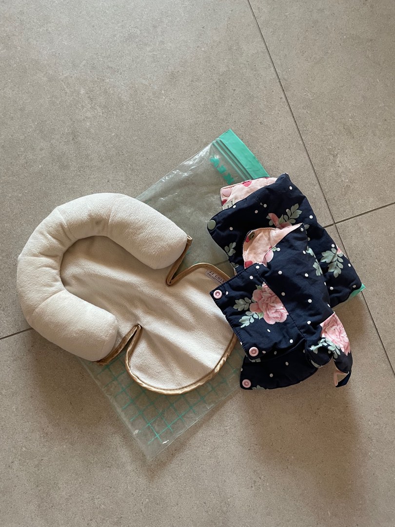 Infant seat pillow, drool pads, Babies & Kids, Going Out, Car Seats on