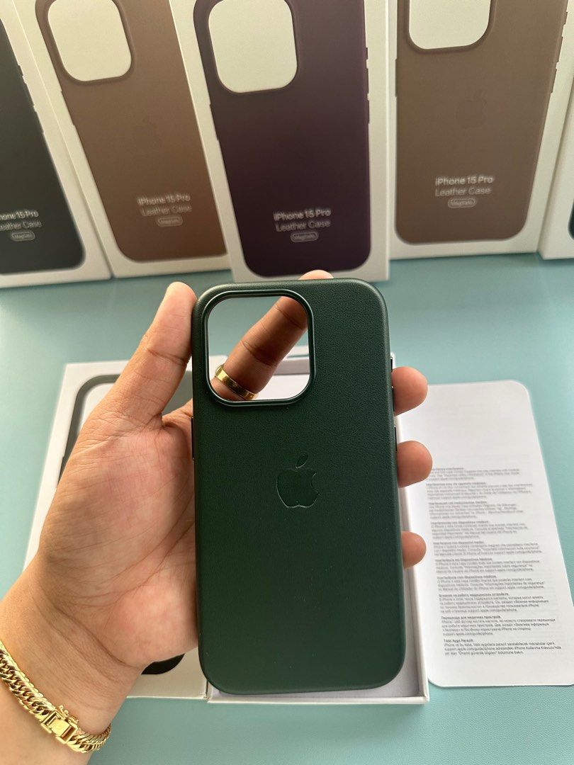 iPhone 15 Pro Magsafe Leather Case With Animation (Evergreen) (Category: Cases & Sleeves) located in Quezon City. Submitted by danii_03 (Listing ID 1263655985, Image 1). Description: Available colors: Taupe Black Mulberry Evergreen Pacific Blue.