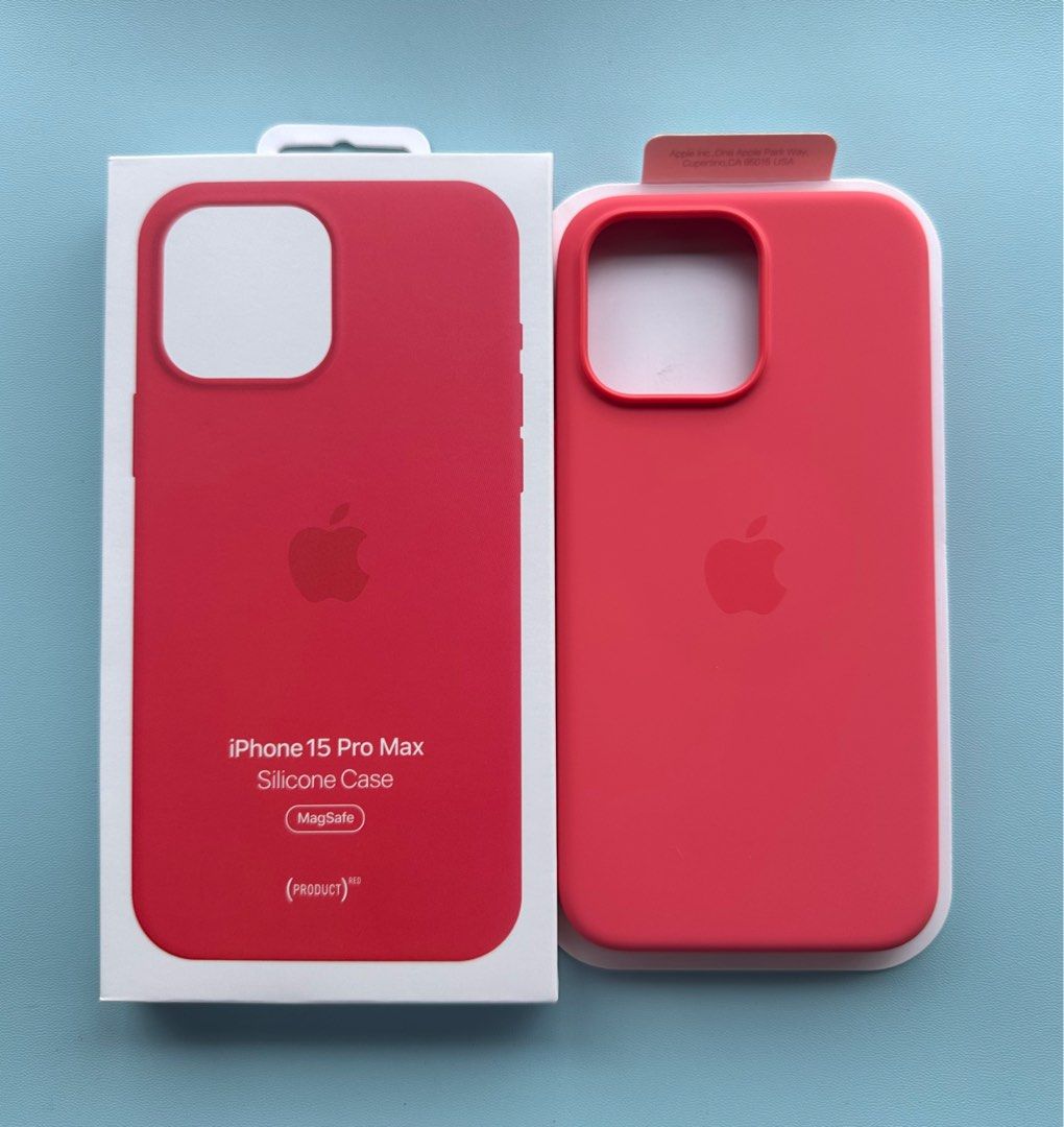iPhone 15 Silicone Case with MagSafe - Guava - Apple