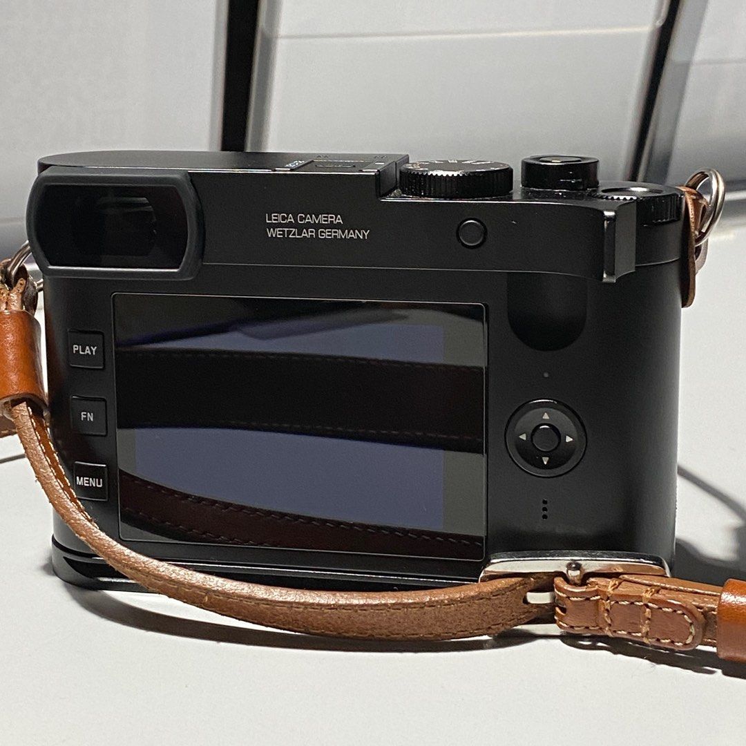 Leica q2 used cheap