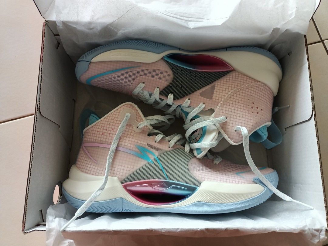 Lining basketball shoes top
