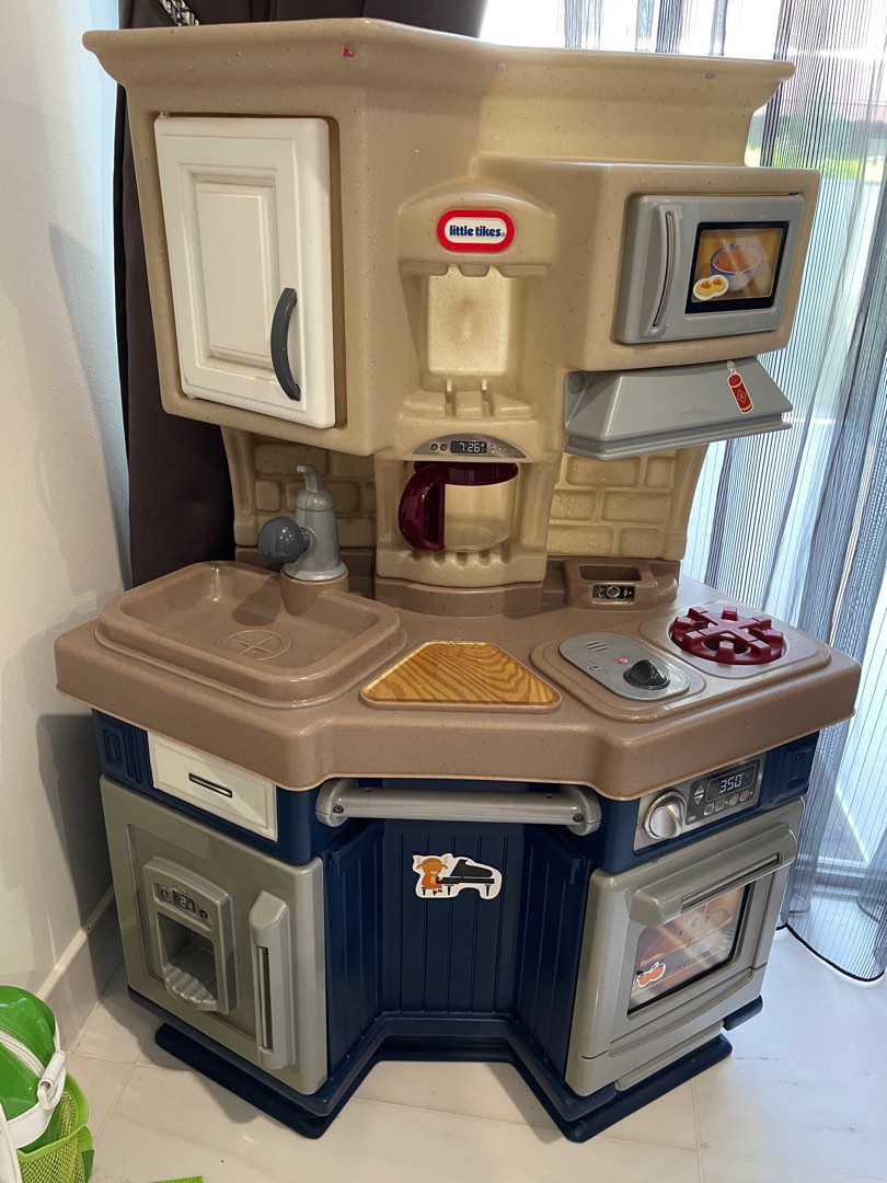 Little Tikes Play Kitchen, Hobbies & Toys, Toys & Games on Carousell