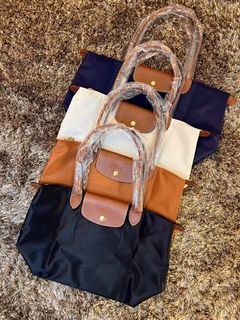 (Category: ) located in . Submitted by luxebagsco_ (Listing ID 1263557552, Image 1). Description: .