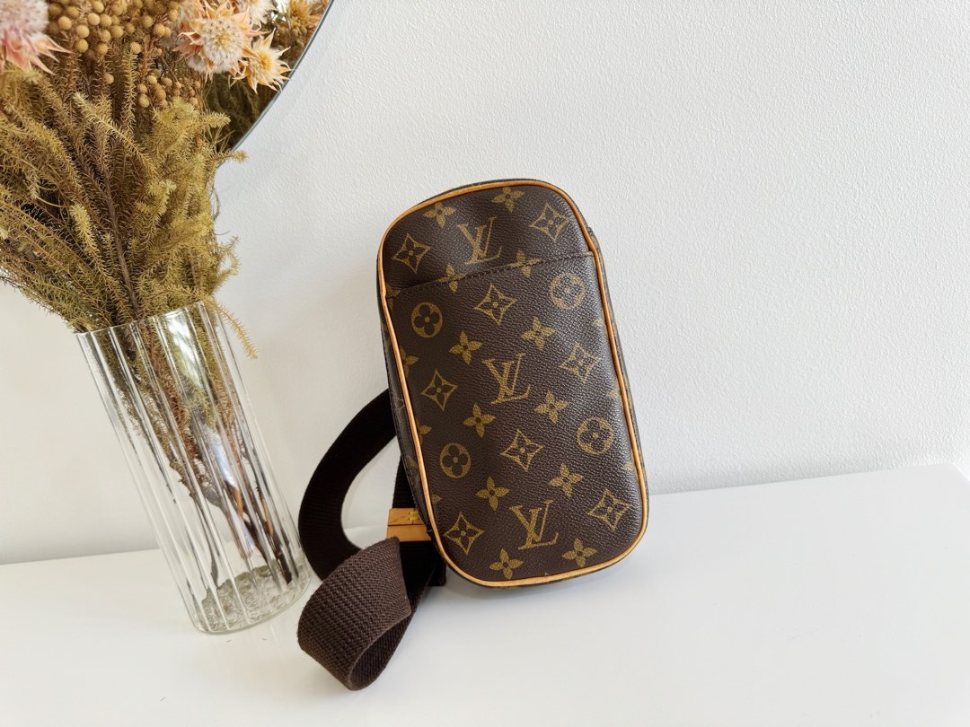 Louis Vuitton Monogram Gange Crossbody Bag at Jill's Consignment