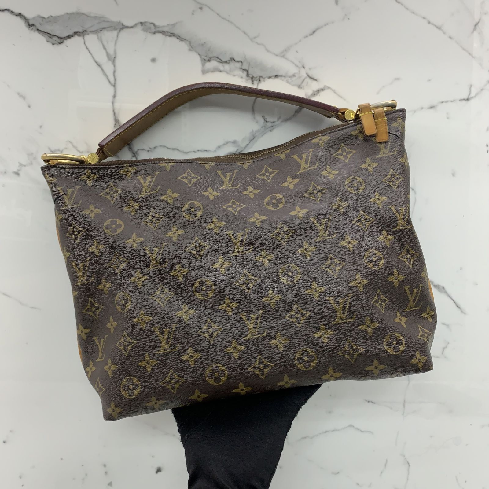 Lv discount sully pm