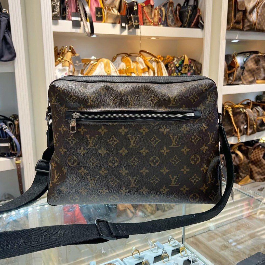 LV Naviglio Messenger, Luxury, Bags & Wallets on Carousell