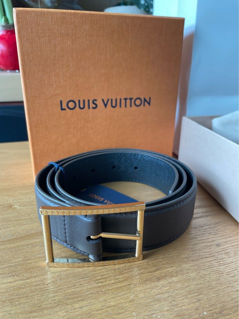 Louis Vuitton Black and gold reversible leather belt ref.106891 - Joli  Closet