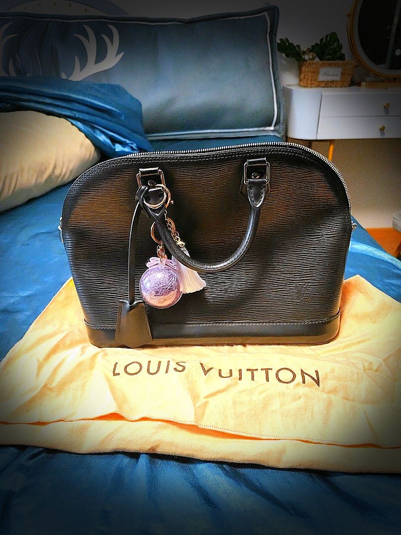 Louis Vuitton Vintage Louis Vuitton Alma Black Epi Leather Hand