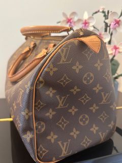 Allu.SG - 【How to check LV authenticity by its leather trademark stamp?】  Leather trademark stamps are those that feature the ® trademark symbol. On  authentic stamps , 1. Round “O” letters are