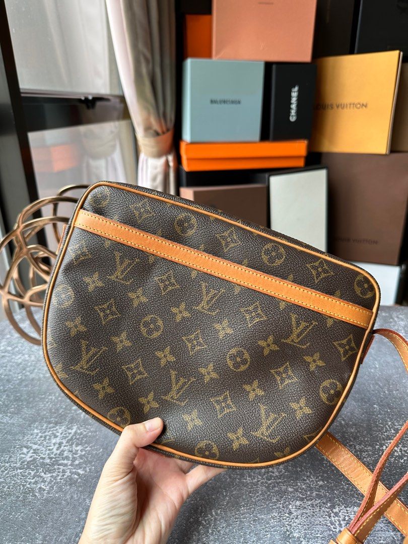 LV Vintage Jeune Fille GM, Luxury, Bags & Wallets on Carousell