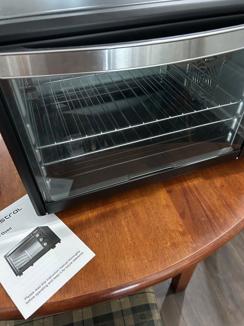 Mistral Electric Oven 45L, TV & Home Appliances, Kitchen Appliances, Ovens & Toasters on Carousell