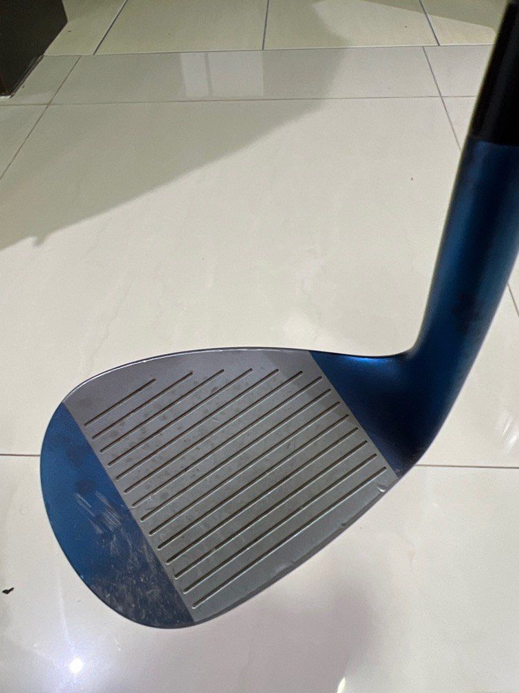 Mizuno 50 store degree wedge