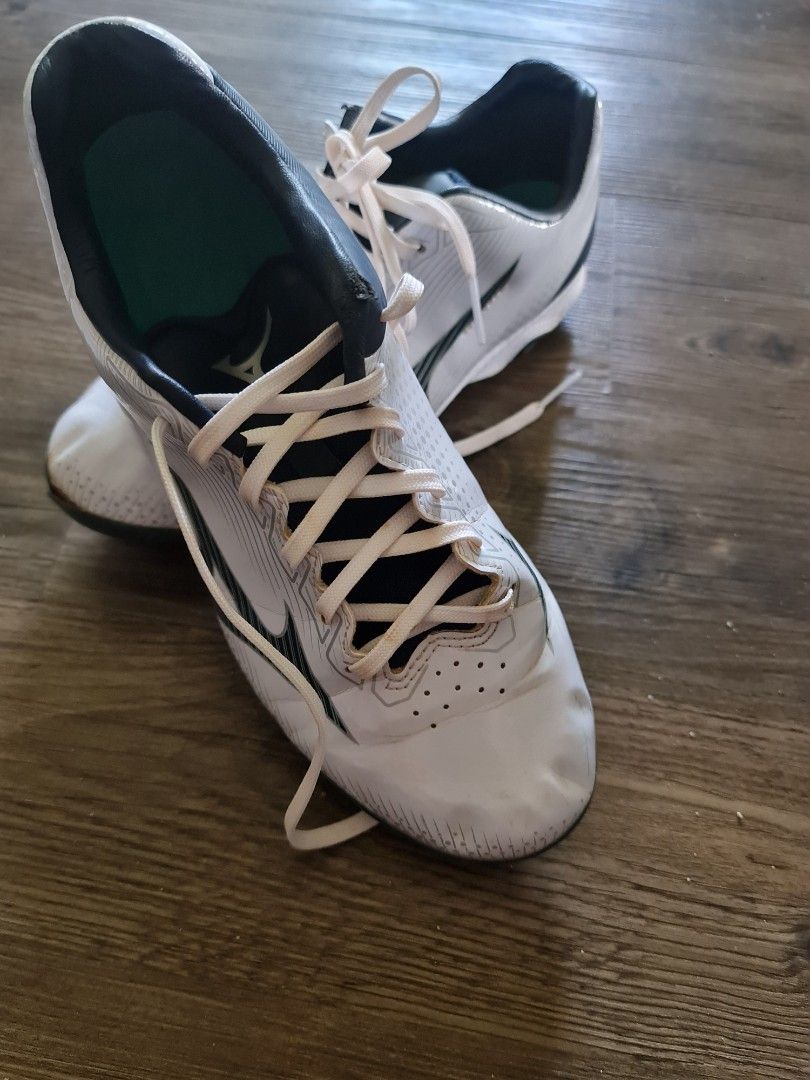 Mizuno softball store shoes mens