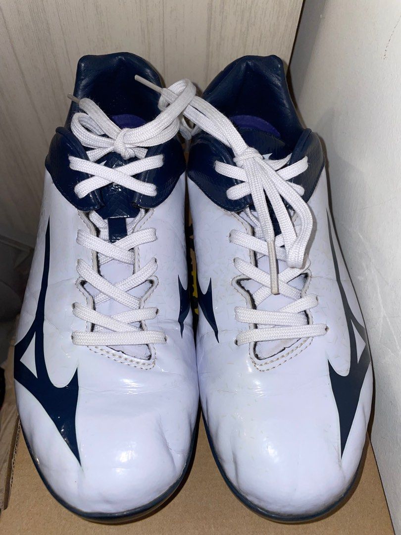 White baseball boots outlet