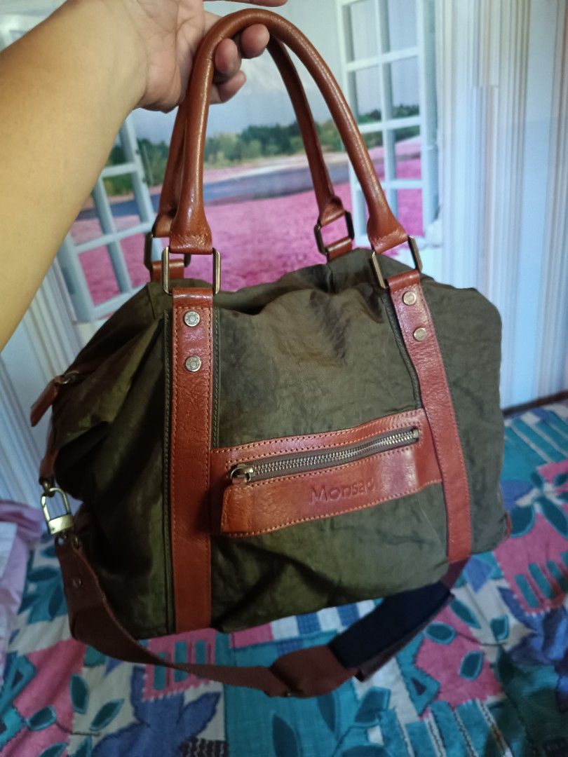 MONSAC tote bag/travel bag in very good condition, Women's Fashion