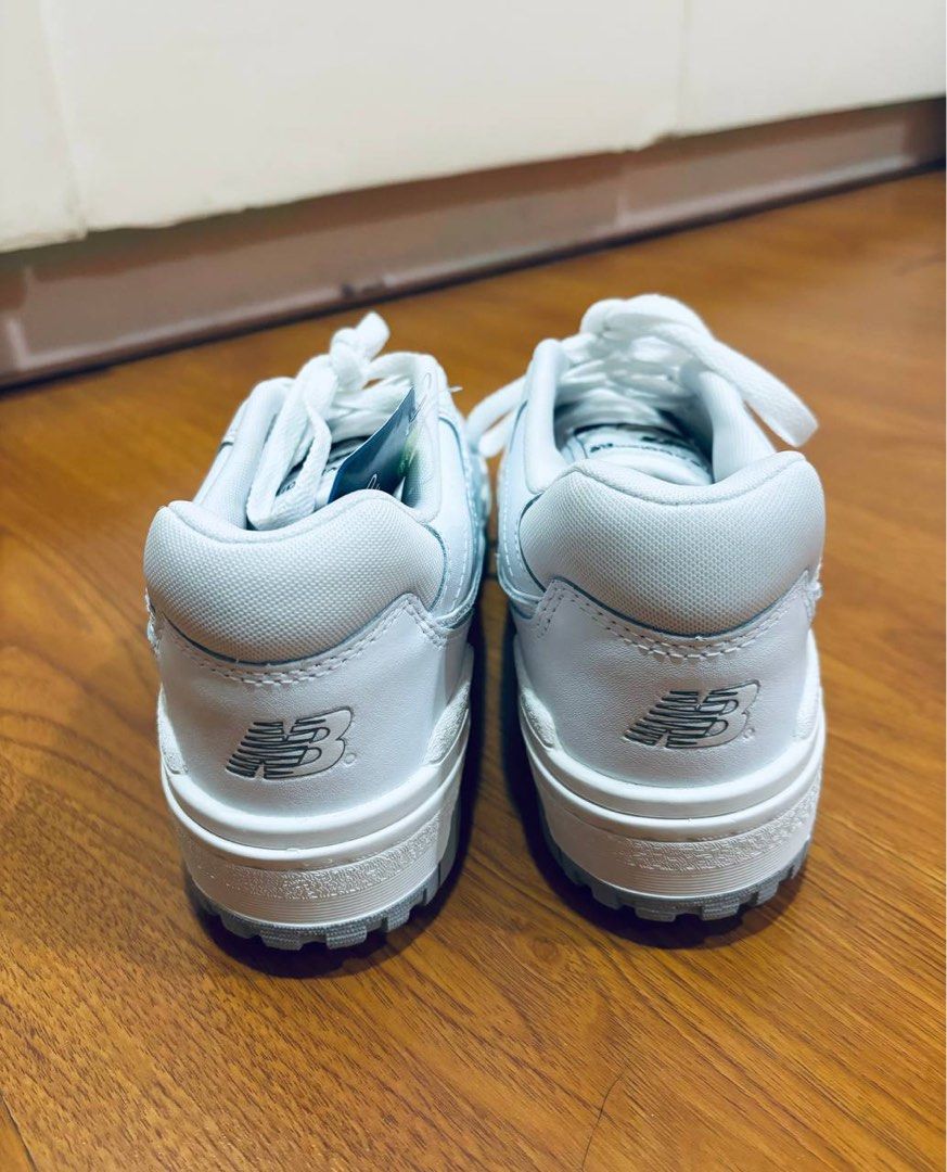 New Balance 550 (Category: Sneakers) located in Quezon City. Submitted by ar_declutters (Listing ID 1263631087, Image 3). Description: ▪️New Balance 550 ▪️Size: 6.5 ▪️Colorway: white/gray ▪️Bought in Korea ▪️RFS: Wrong size .