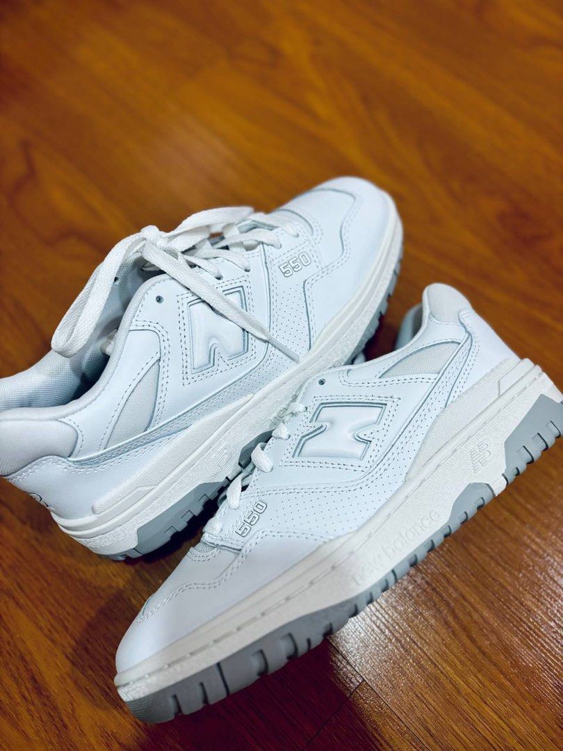 New Balance 550 (Category: Sneakers) located in Quezon City. Submitted by ar_declutters (Listing ID 1263631087, Image 2). Description: ▪️New Balance 550 ▪️Size: 6.5 ▪️Colorway: white/gray ▪️Bought in Korea ▪️RFS: Wrong size .