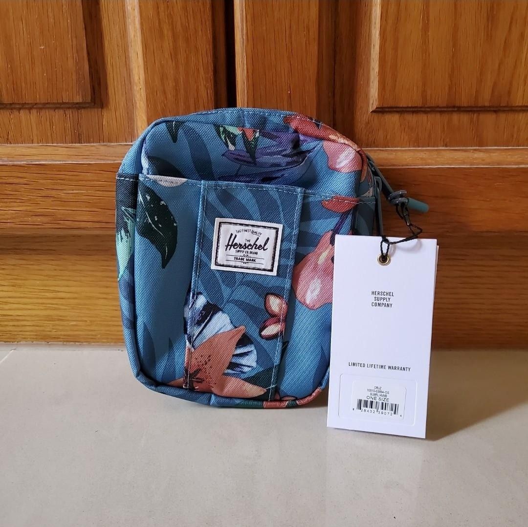Cruz store crossbody bag