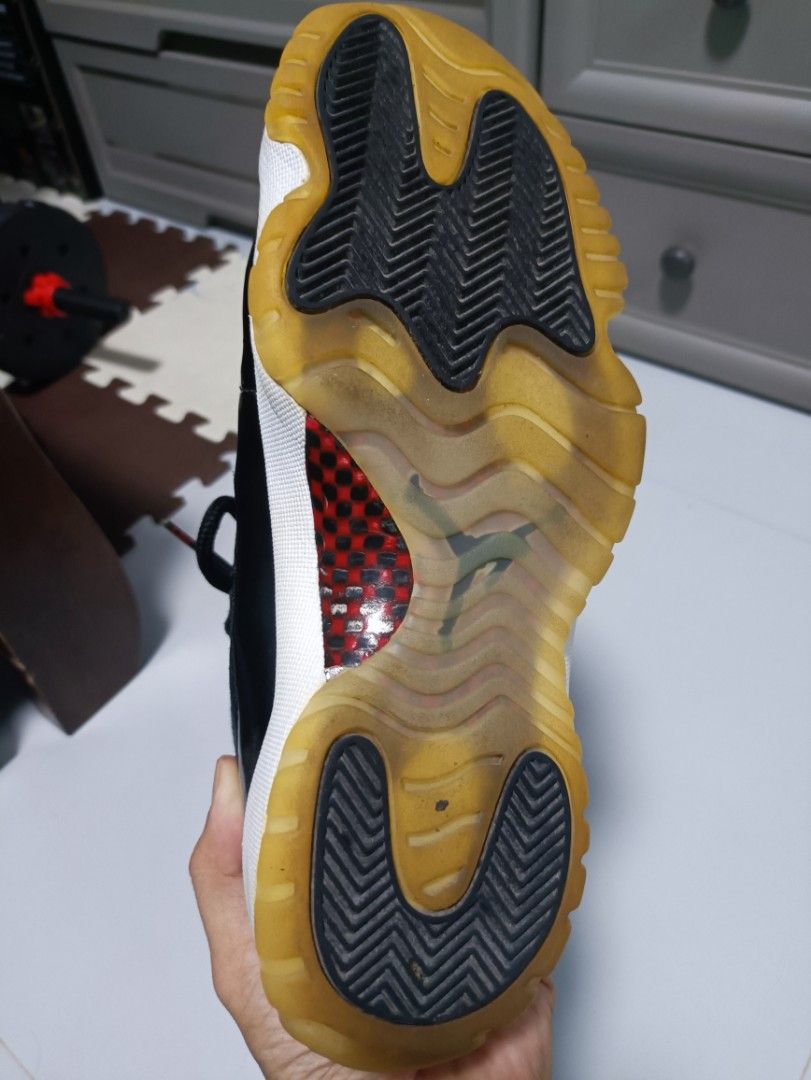 7210 jordan 11
