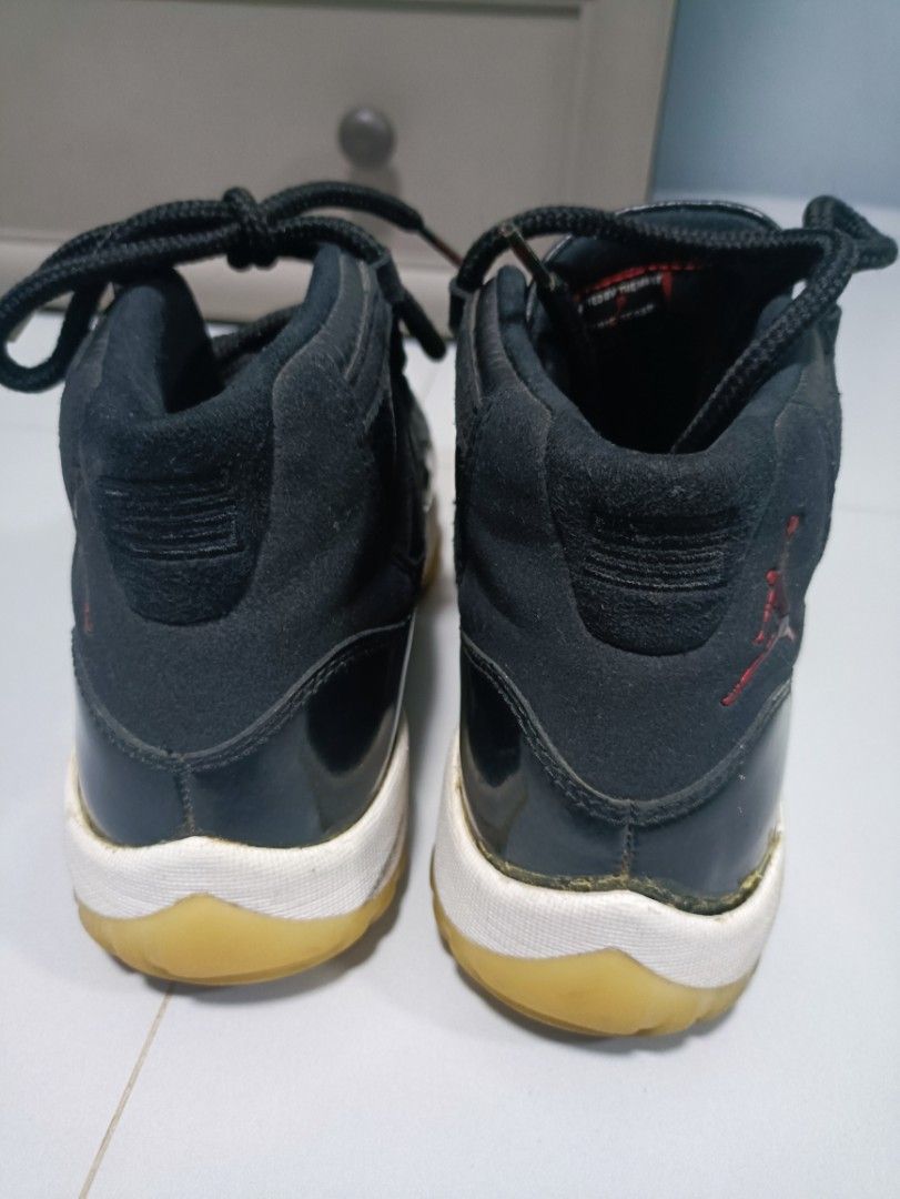 7210 jordan 11