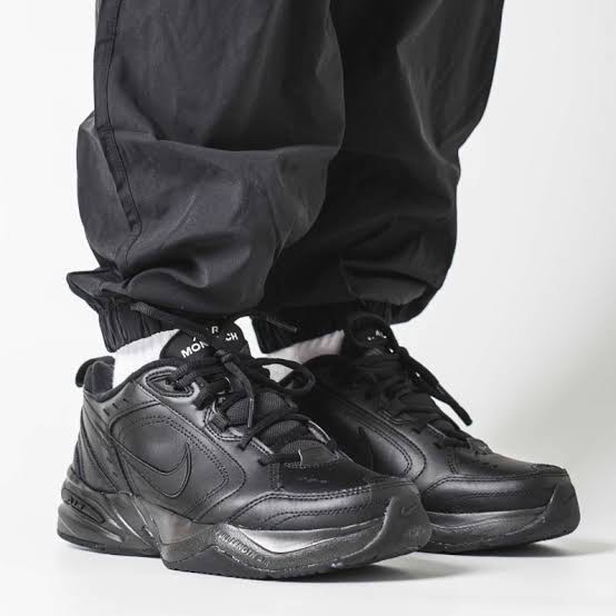 Nike monarch iv on feet sale