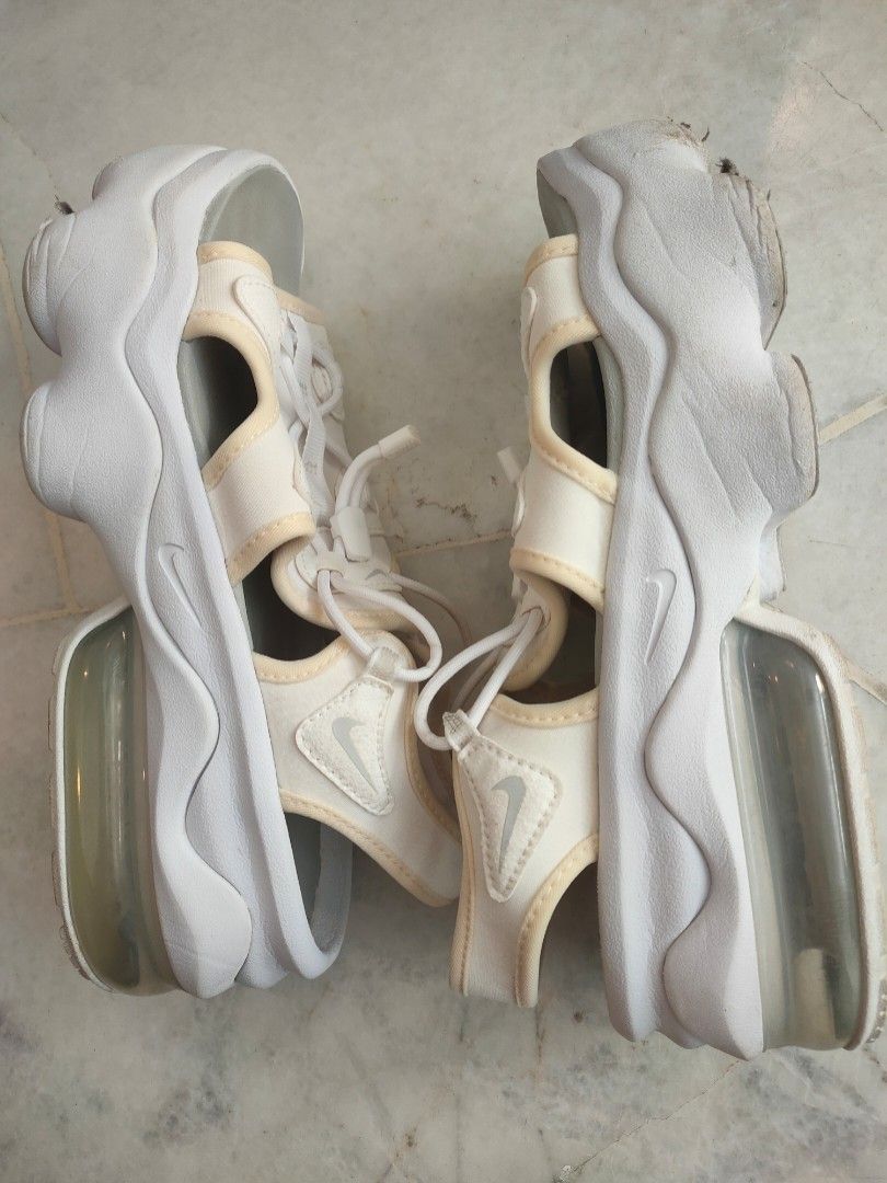 Nike airmax coco sandals Women s Fashion Footwear Sandals on
