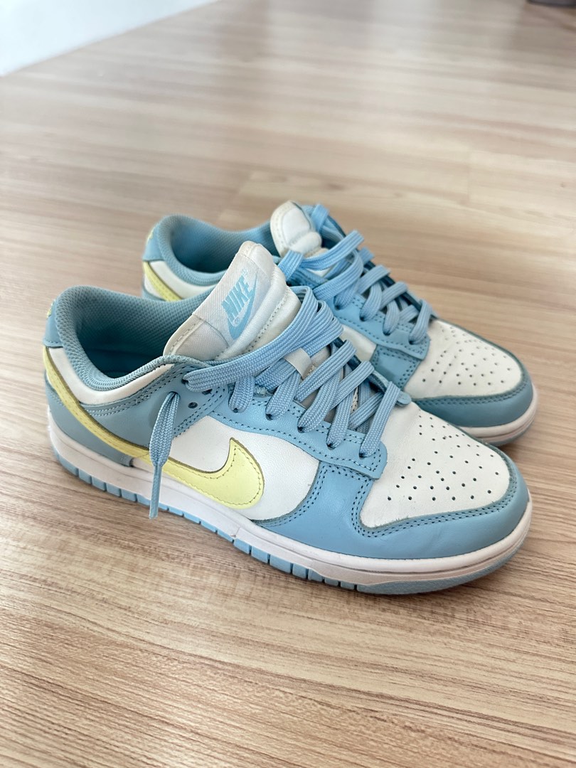 Nike online dunks list