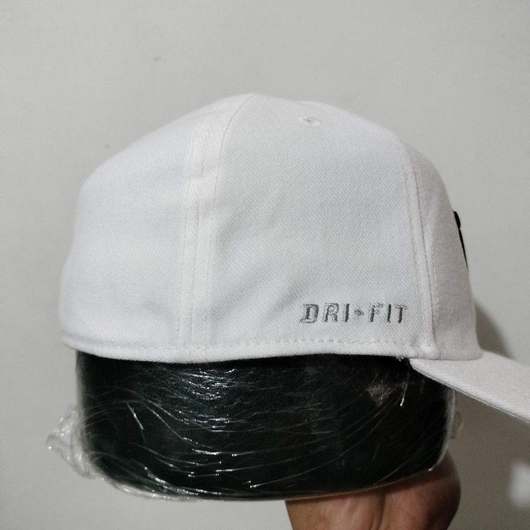 nike fitted hat