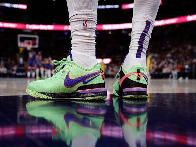 Lebron sale 16 ghost