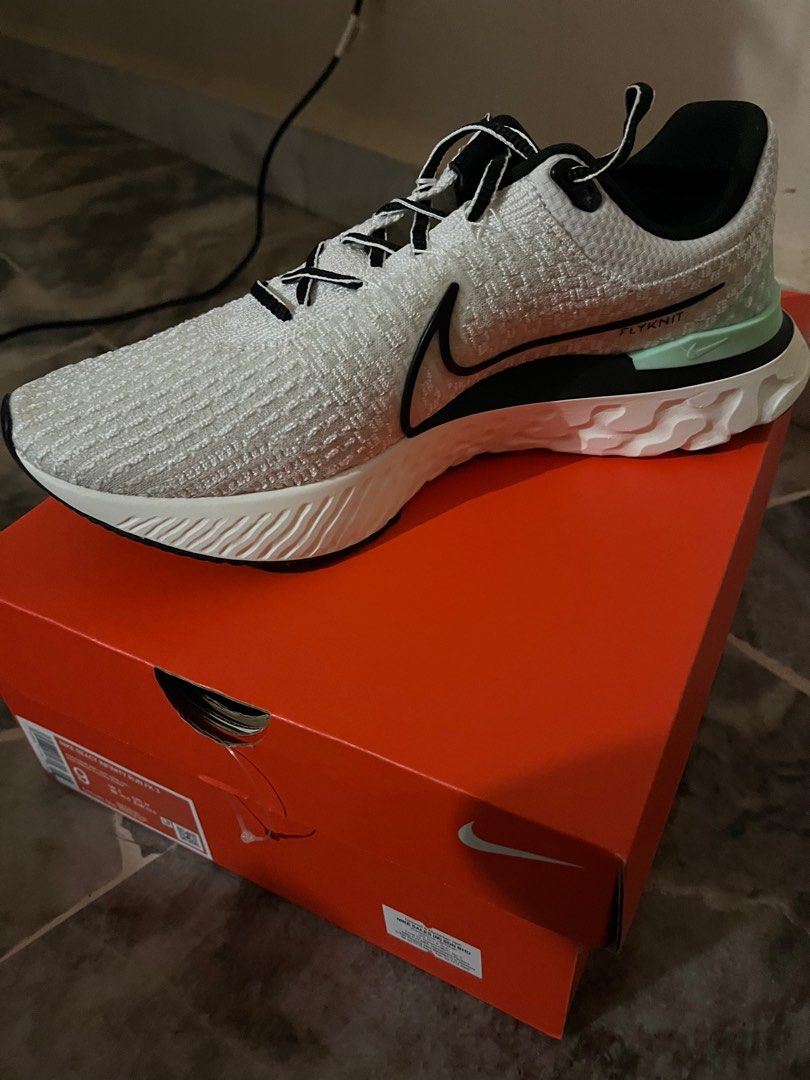 Nike view 3 discount