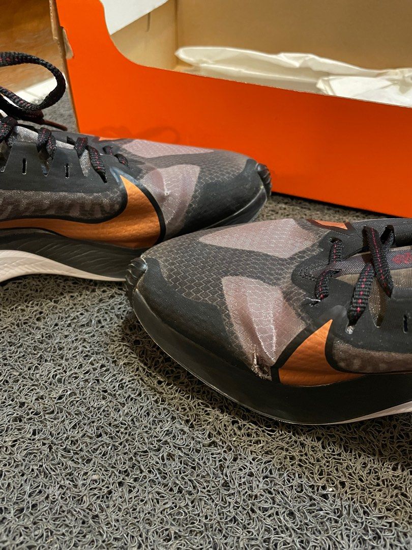 nike zoom gravity 2 on feet