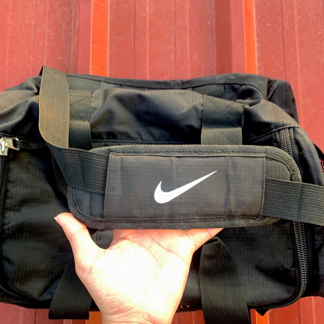 mens nike travel bag