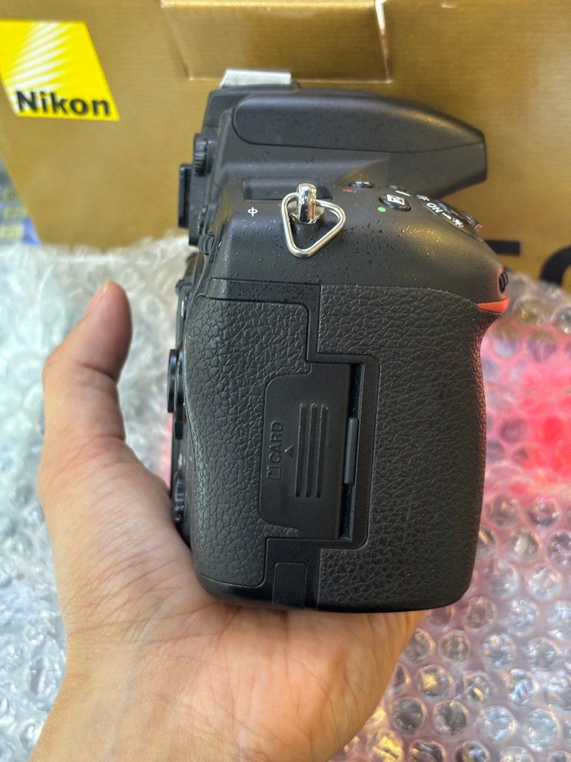 NIKON D750 BODY SHUTTER COUNT 60k, Photography, Cameras on Carousell
